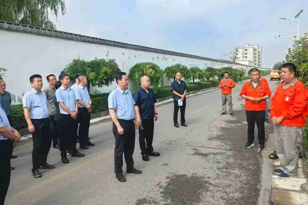 淄博tqb谈球吧组织召开“气代煤”村居现场会暨上半年安全生产工作会议