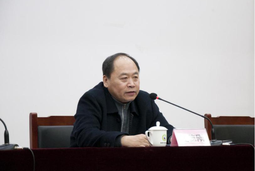tqb谈球吧公司召开新任职中层干部集体谈话会议(图3)