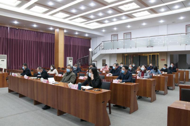 tqb谈球吧公司召开新任职中层干部集体谈话会议(图2)